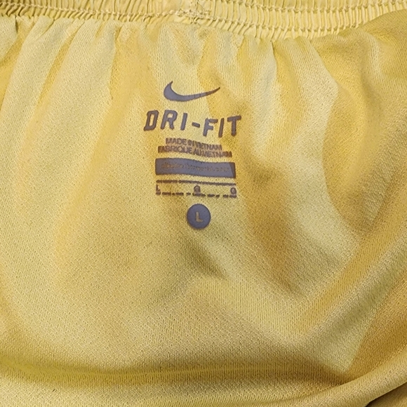 Nike Women's Dri-fit Shorts in Yellow and White, Sz L - Picture 2 of 5